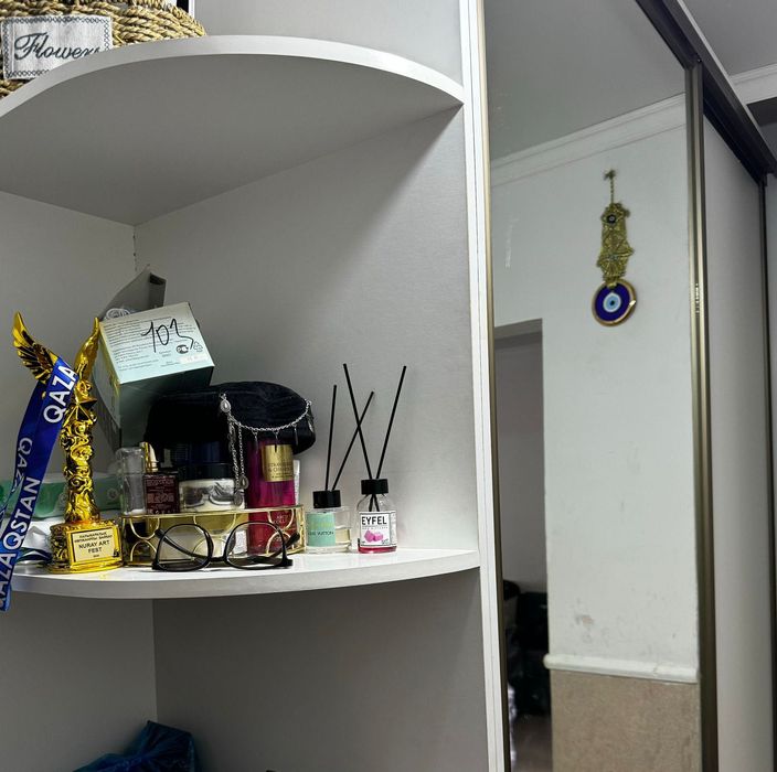 Мебель б/у, прихожка, диван, шифоньер