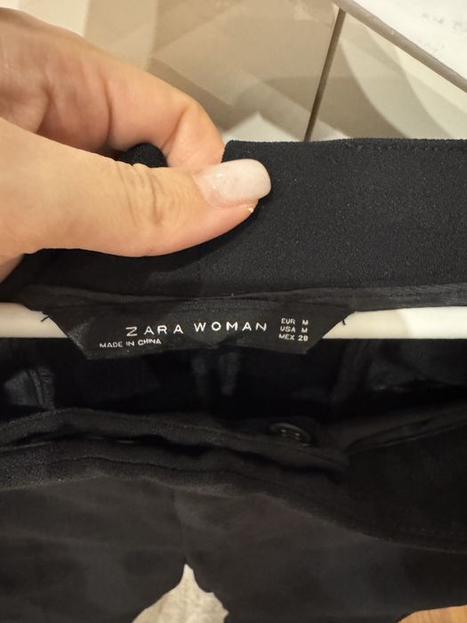 Дамски черен панталон Zara