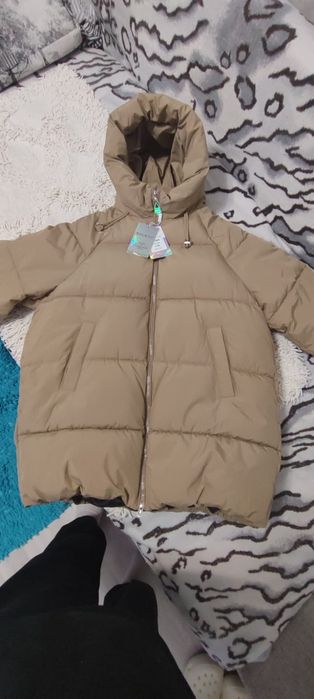 Продам зимние пуховик