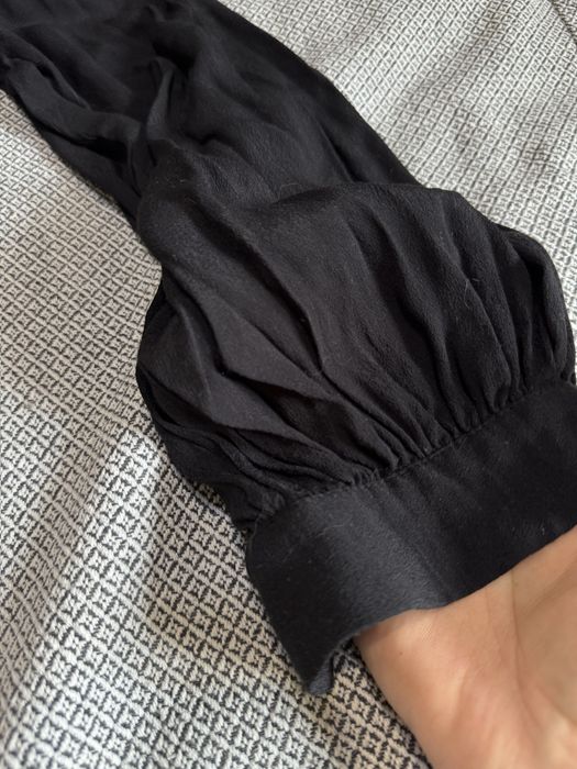 Блузка черная H&M