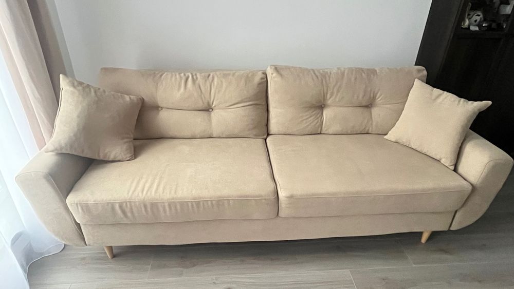 Canapea extensibila 3 locuri