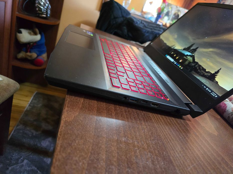 Геймърски лаптоп Msi katana  RTX 3070, i7-12700H