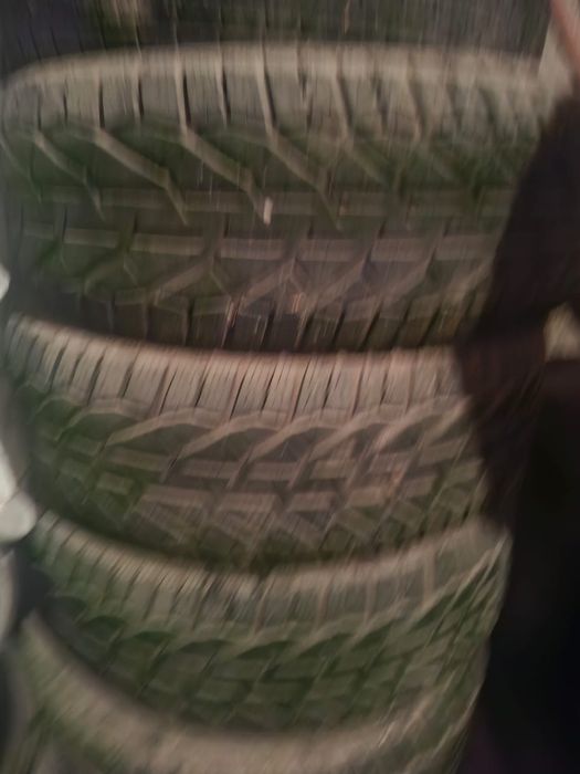 Продается шины на прадо