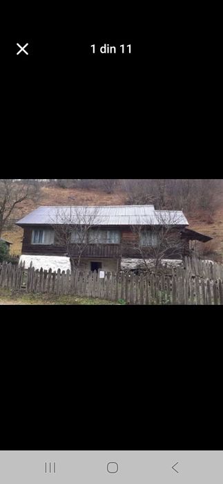 Vând casă batranească!