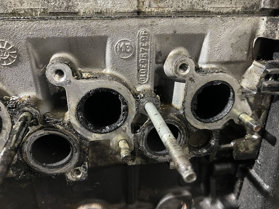 Chiulasa Peugeot Citroen 2.0 RHY 90 cp / cod 9634963010 m3 completa