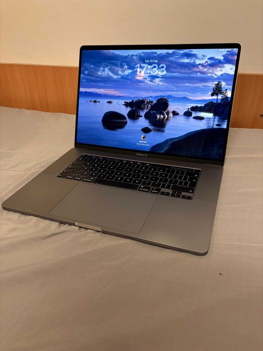 MacBook Pro 2019 16'' Touch Bar i7, 512GB, 16GB RAM, Radeon Pro 5300M