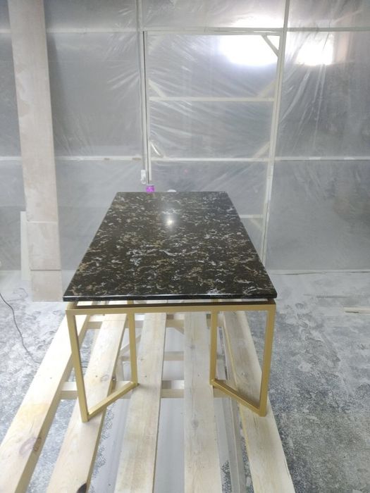 Столешницы. Столы. Бар стойки. Стойки ресепшен из Кварца, акрила и т.п