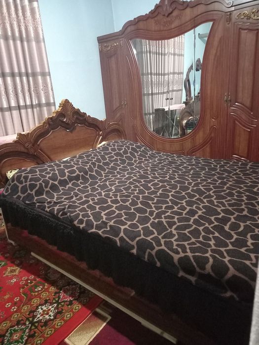 Spalniy garnitur bu