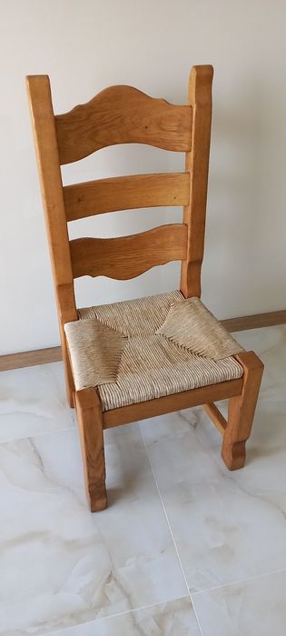 Трапезни столове от масивна дъбова дървесина - 4 броя