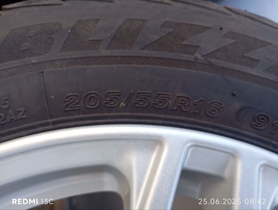 Оригинални немски джанти с гуми 16 цола