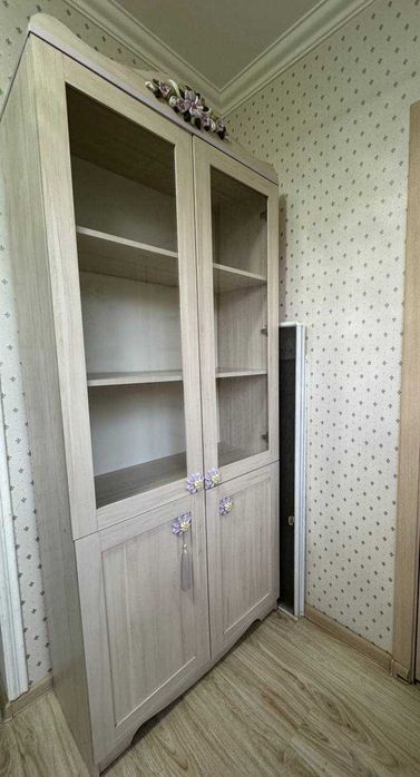 Детский шкаф и стол
