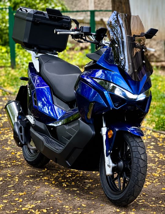 Скутер OSaka ADV