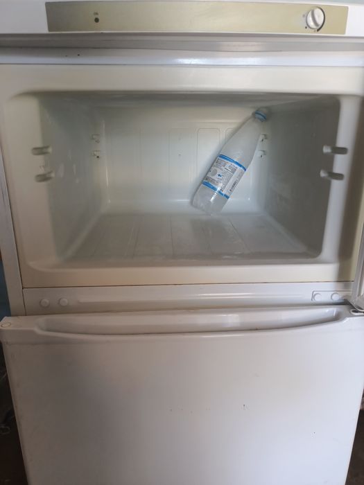 Продается холодильник индезит