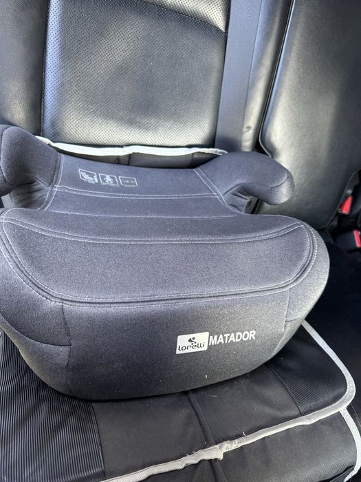 Детска бустер седалка с ISOFIX – отлично състояние