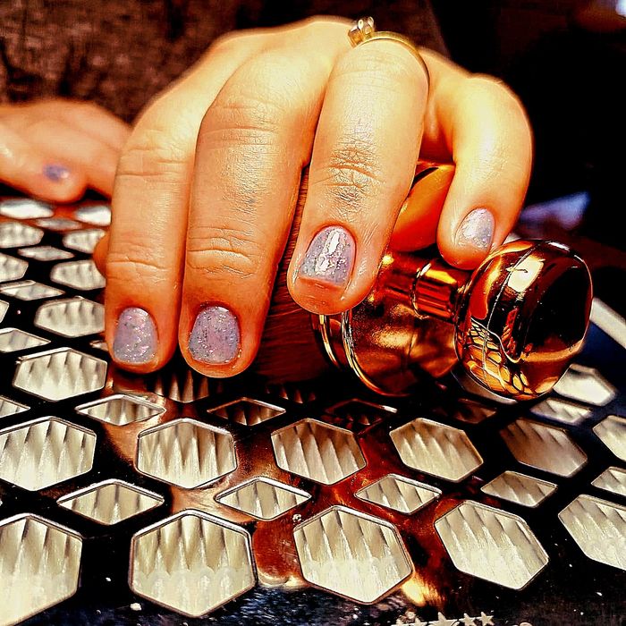 Unghii cu gel sector 6 ( capăt 41)