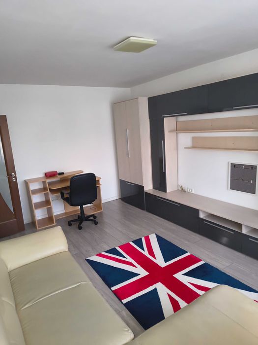 Inchiriez apartament 2 camere, mobilat, utilat,  AC, zona Sud, 4/4.