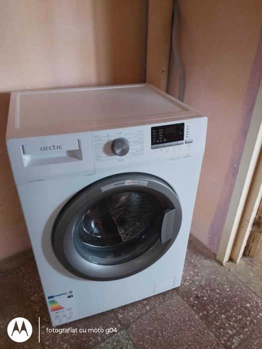 Masina de spalat Arctic 8 kg ca noua