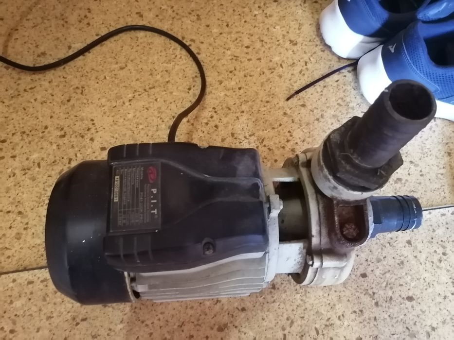 Насос водяной б/у.  Рабочии