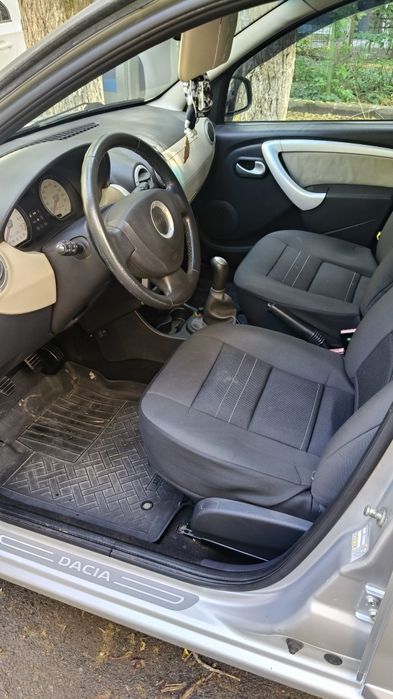 De vanzare, Sandero 1.6