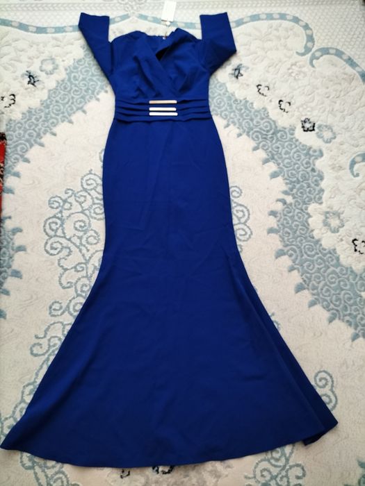 Женское платье продается