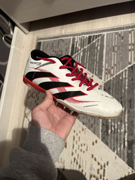Адидас предатор 40 размер