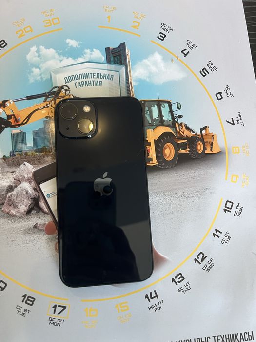Продается срочно Iphone 13