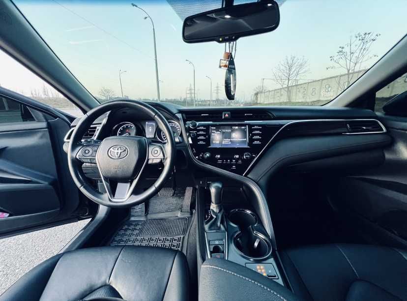 Toyota Camry 2018