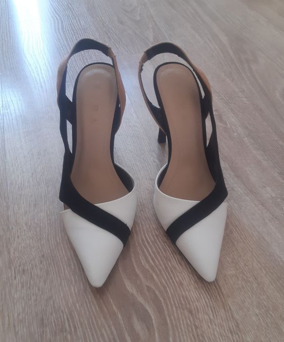 Босоножки женские