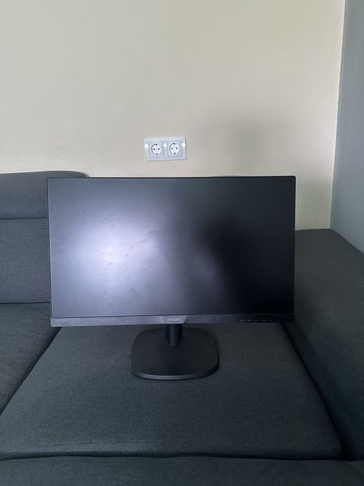 Monitor Philips.