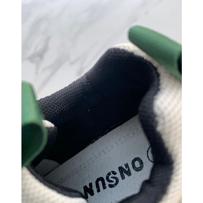 Кроссовки ортопедические