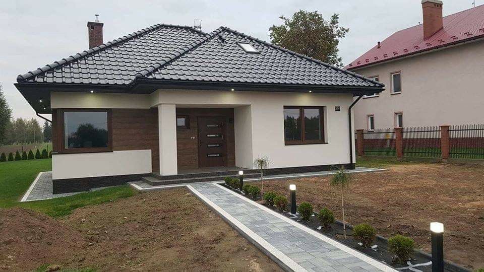 Casa pe structura metalica, învelite cu panou sandwich