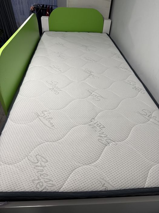 Деуетажно детско легло