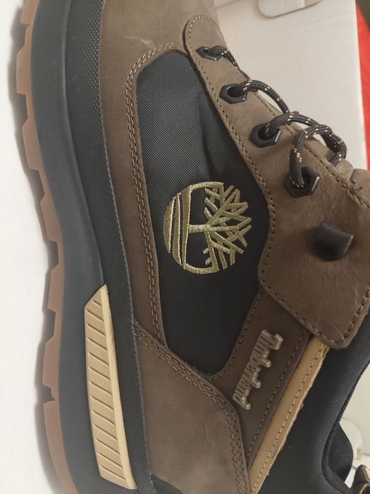 Vând urgent timberland bocanci noi în cutie nr 44