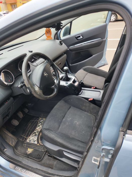 PEUGEOT 5008 2010 — imagine 4