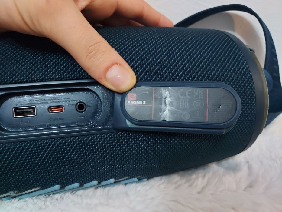 Boxă JBL cu curea