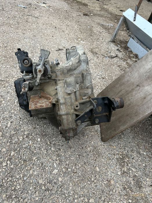 Скоростна кутия за Тойота Авенсис!2.0 кубика 116 к.с!Без пета скорост!