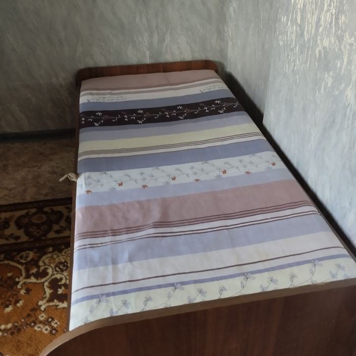 Продам кровать..