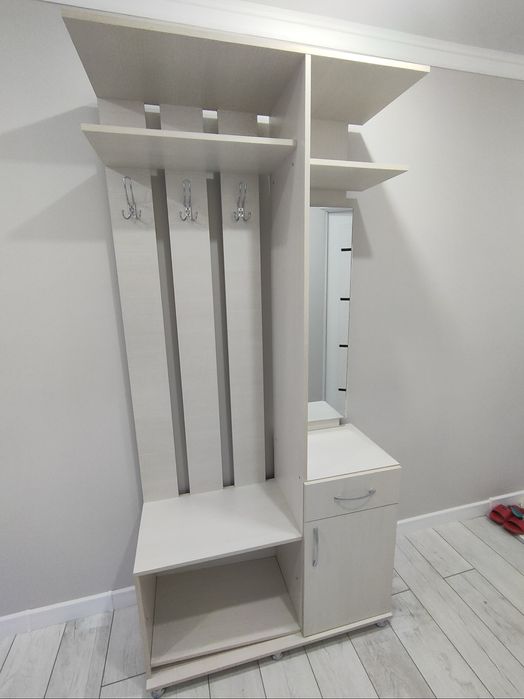 Продается прихожка