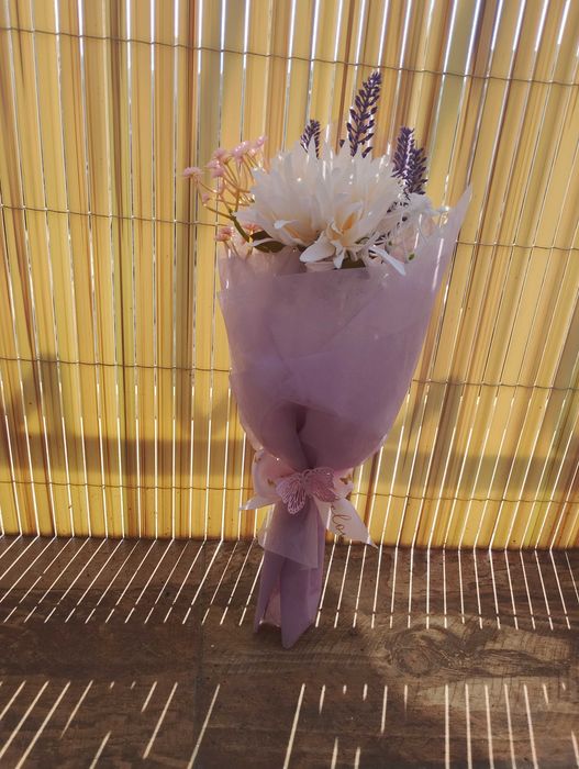 !!!ПРОМОЦИЯ!!!при покупка на чанта с цветя подарък букет!! Вечни цветя