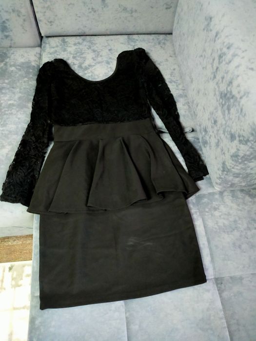 Продам женские платья