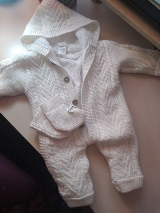 Продам детский вязаный комбез
