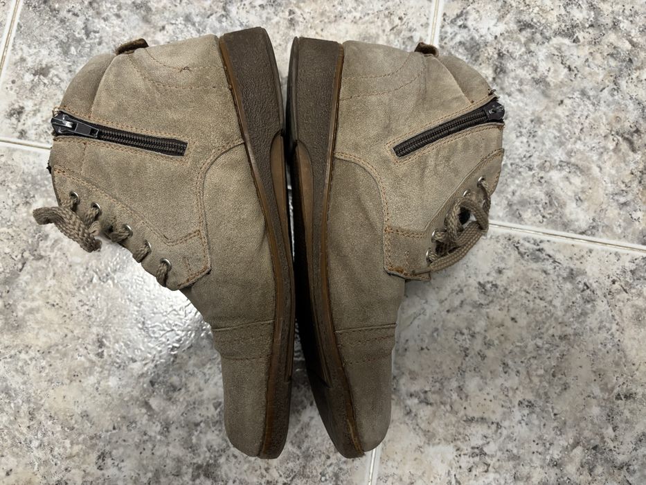 Дамски боти от ествствен велур, номер 38