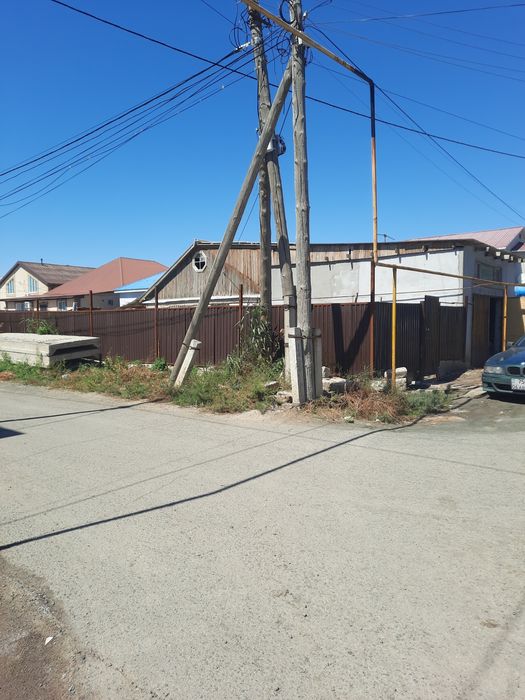 Продам земельный участок с домом