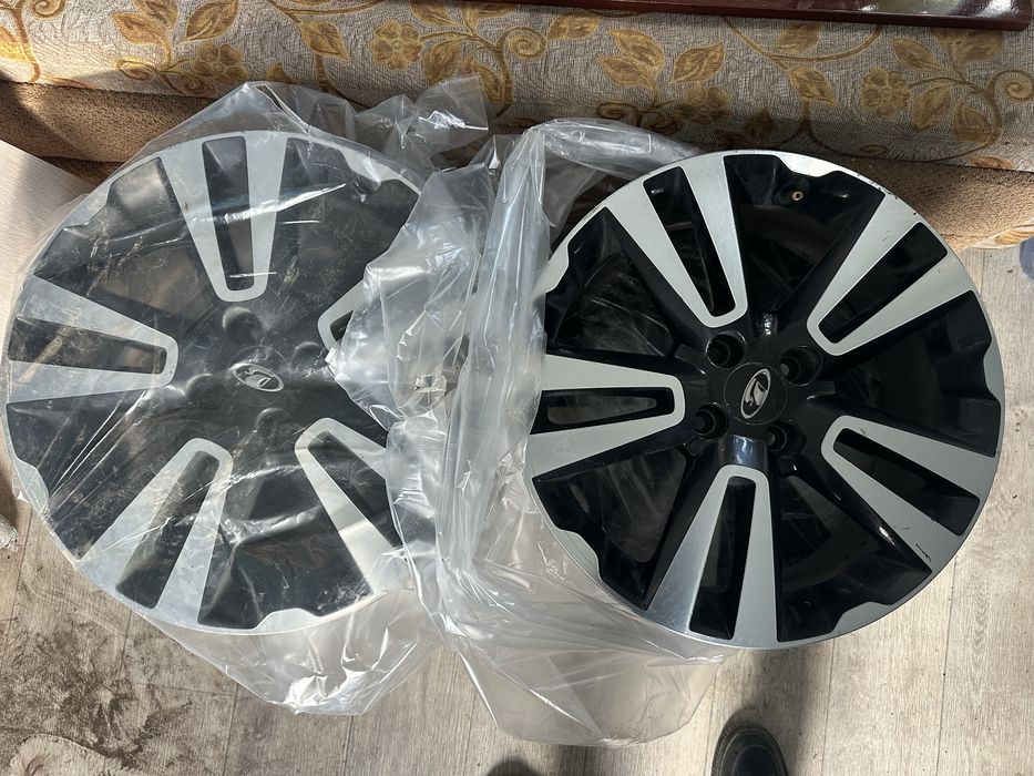 На Весту R17 4диска
