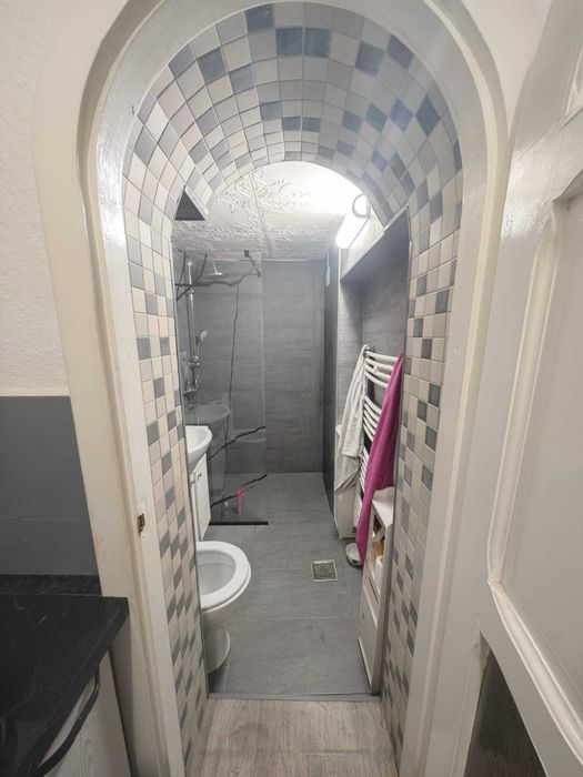 Se vinde apartament la casa