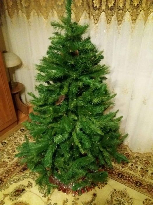 Продам ёлку 15000