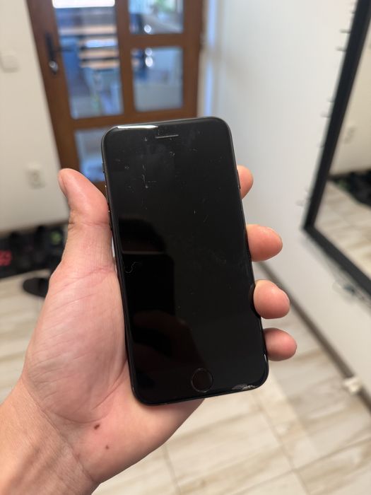 iPhone 7 Negru 128GB
