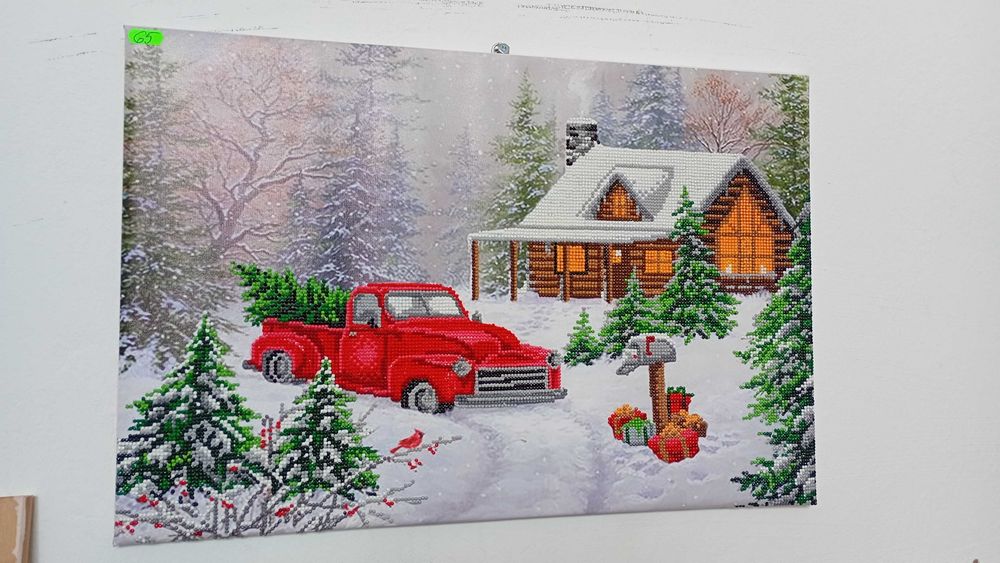 Vand tablouri cu diamante lucrate manual