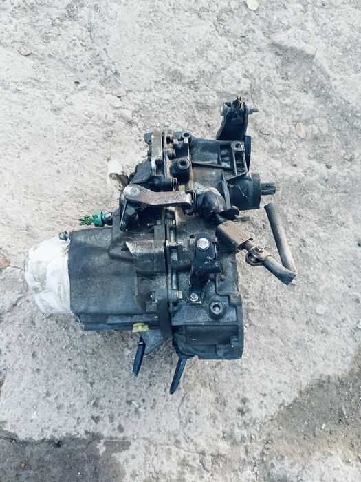 Каропка Рено ларгус