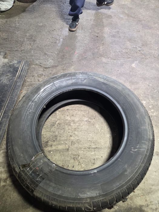 Продам 1 шт ШИНЫ новые R17